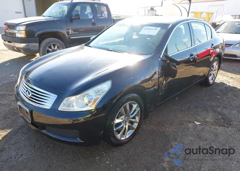 2009 Infiniti G37X z USA, uszkodzony, nr VIN JNKCV61F49M357092
